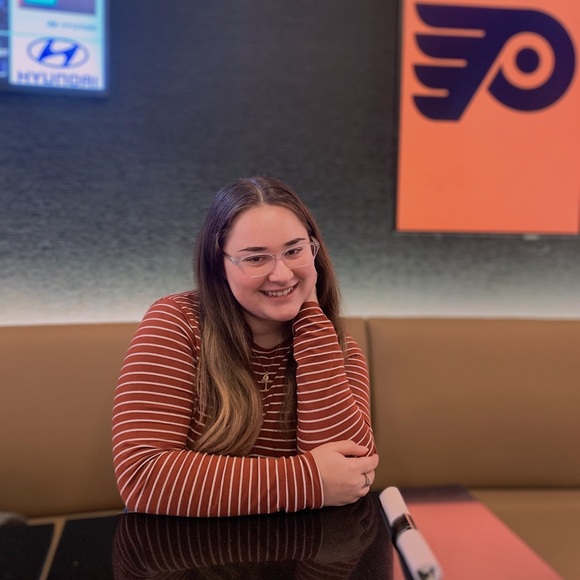 Meet your Posher, Isabella - Picture 1 of 1